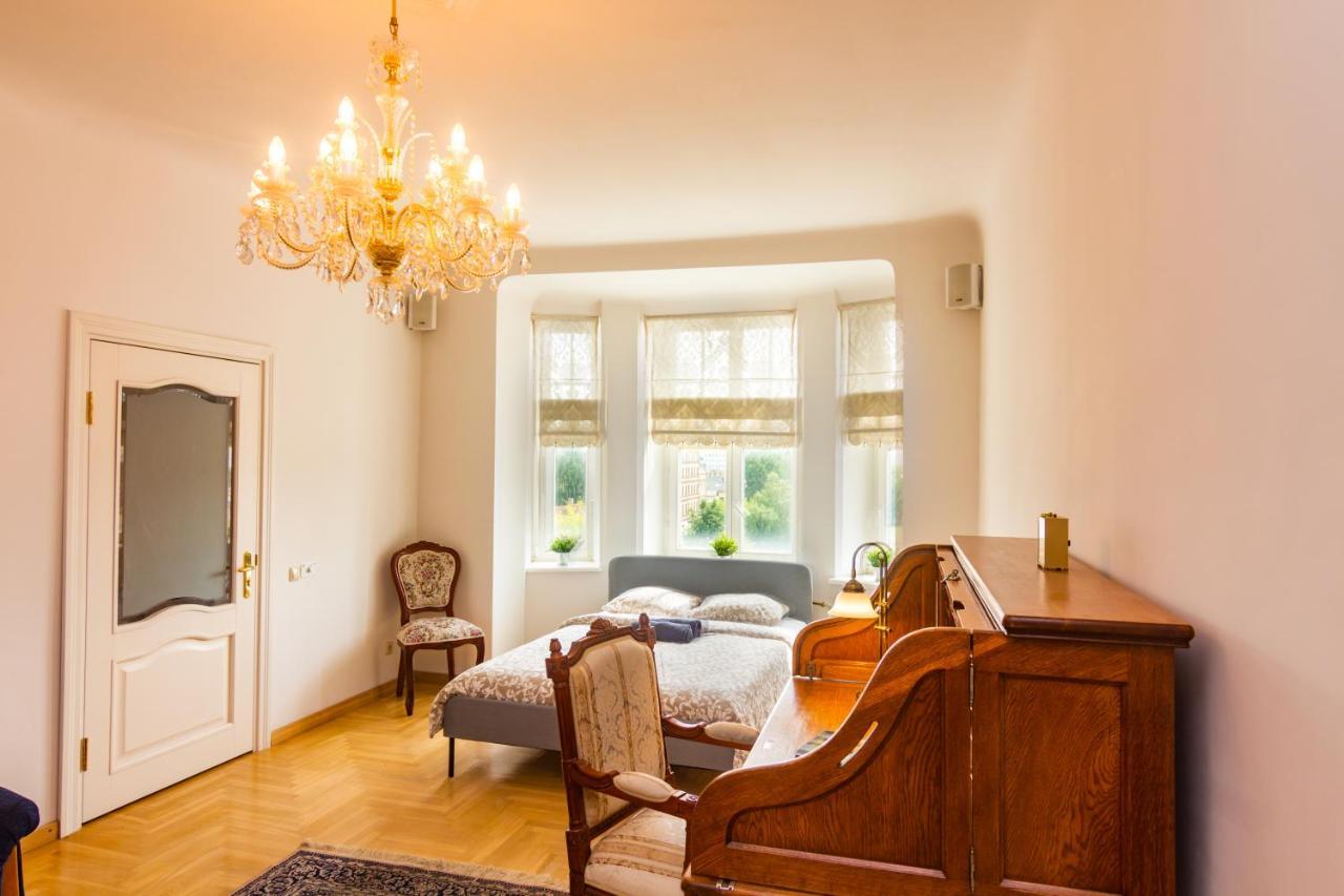Classic Style Apartment In The Center Of 里加 外观 照片