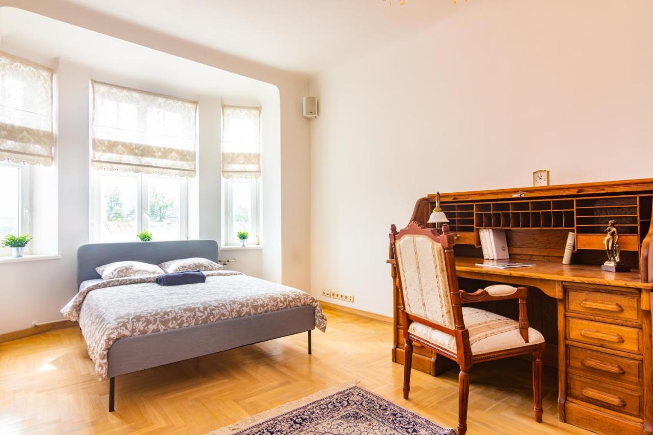 Classic Style Apartment In The Center Of 里加 外观 照片